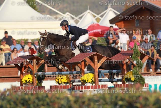 MARZIANI_PASTICCA_GIO CAV 2011_SS3_8001.jpg